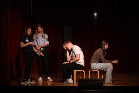 20.3.2025_GLEDALISKE SKUPINE_DOBRNIC_JSKD_FOTO_STUDIOPRAPROTKA14